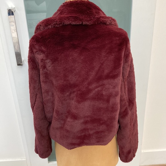 Express Faux Fur Jacket in Burgundy/ Oxblood Color - Picture 3 of 7